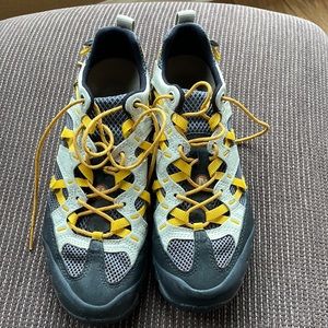 Merrell Continuum vibram waterpro ultea-sport. Women’s size 7.5 US.